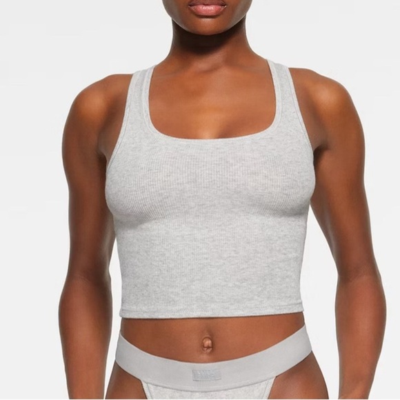 SKIMS Tops - NWOT Skims Cotton Rib Tank in Light Heather Grey